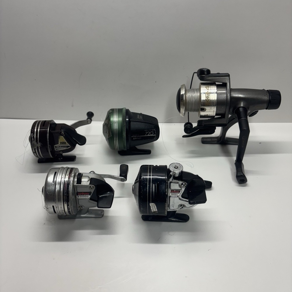 Lot 5 Vintage Fishing Reels Daiwa 9300D 9600A Quantum XR4 Johnson Shakespeare